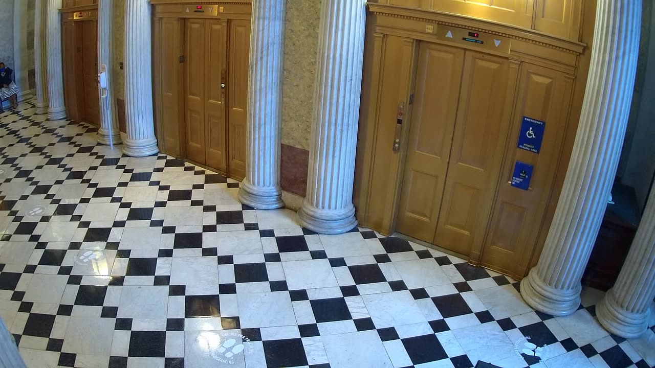 0211USCS02UpperSenDoorElevators_2021-01-06_10h12min14s097ms.mp4