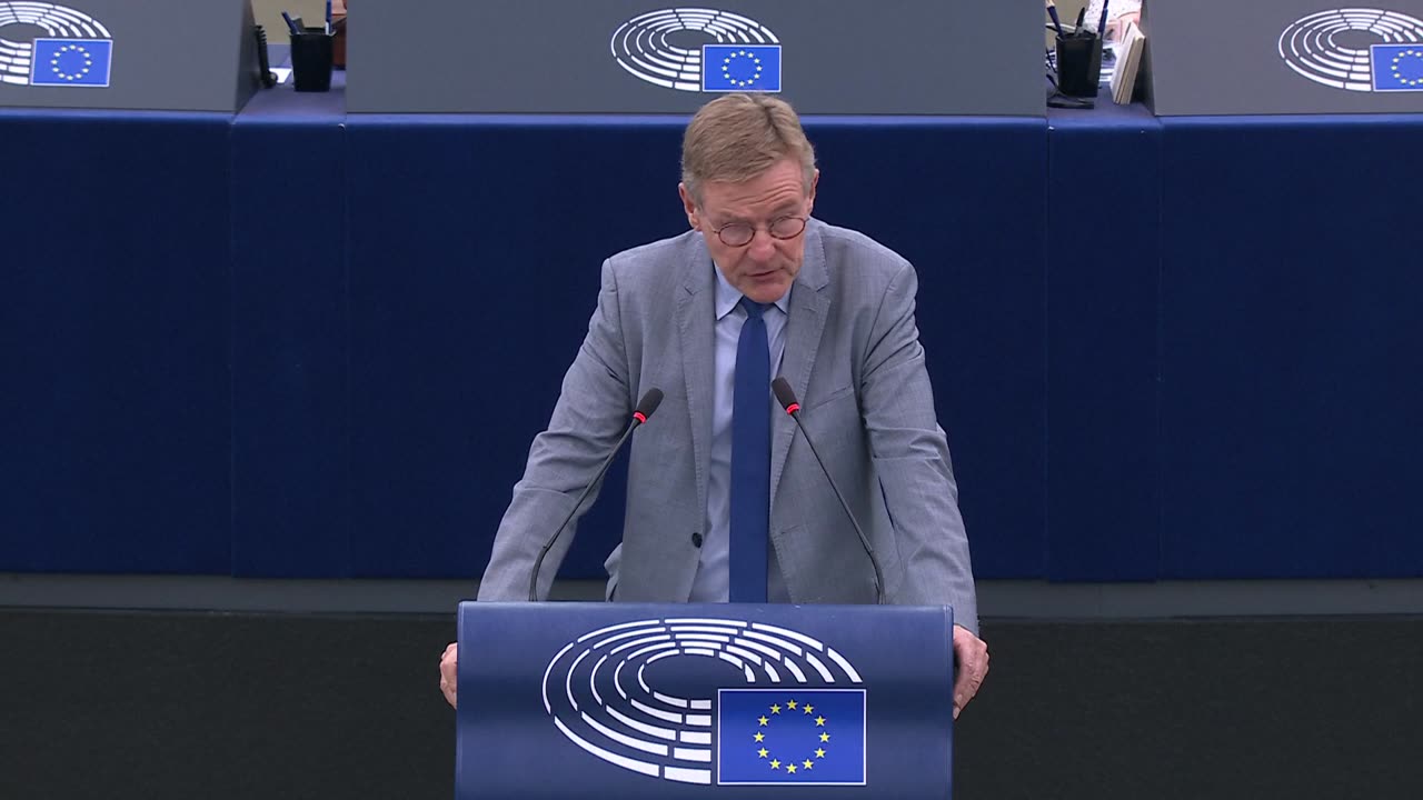 EU Enlargement 2025: Bold Reforms & Democracy at Crossroads | Europe Politics | 8 | Amaravati Today