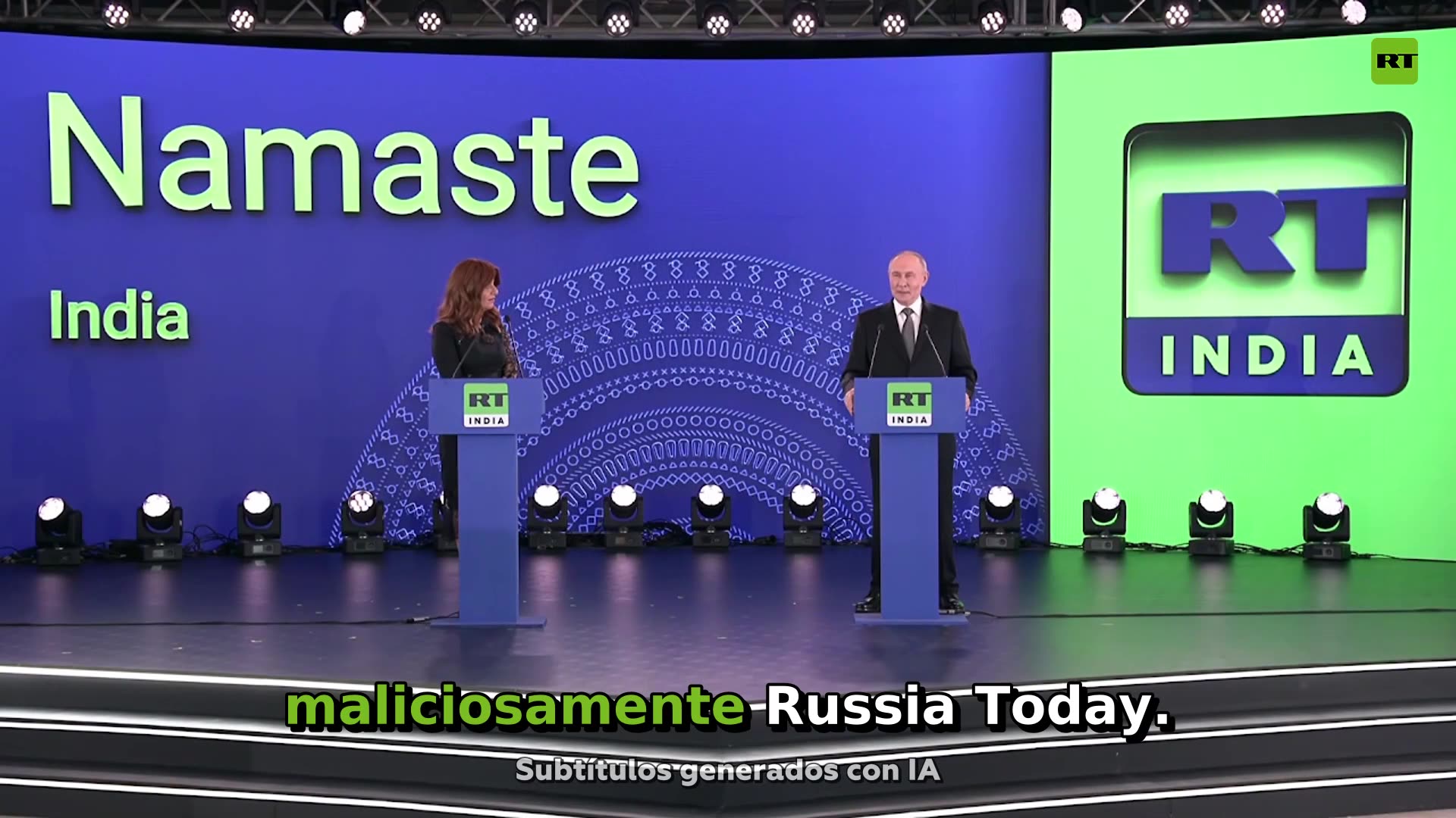 Putin: En algunos países cierran RT por miedo a la verdad