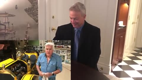 Gary Sinise Being Thanked For His Veteran Work