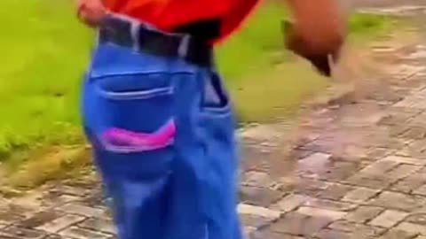 Garoto Brasileiros caipira com gincado