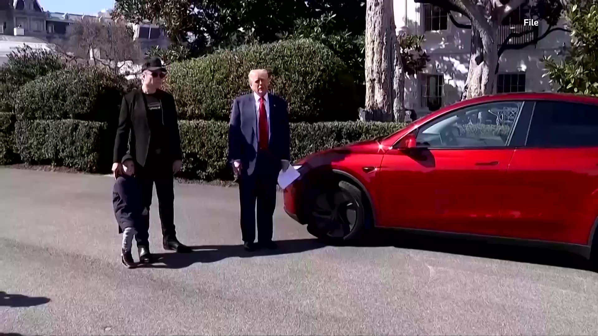 Elon Musks $1 trillion Tesla pay plan wins shareholder approval