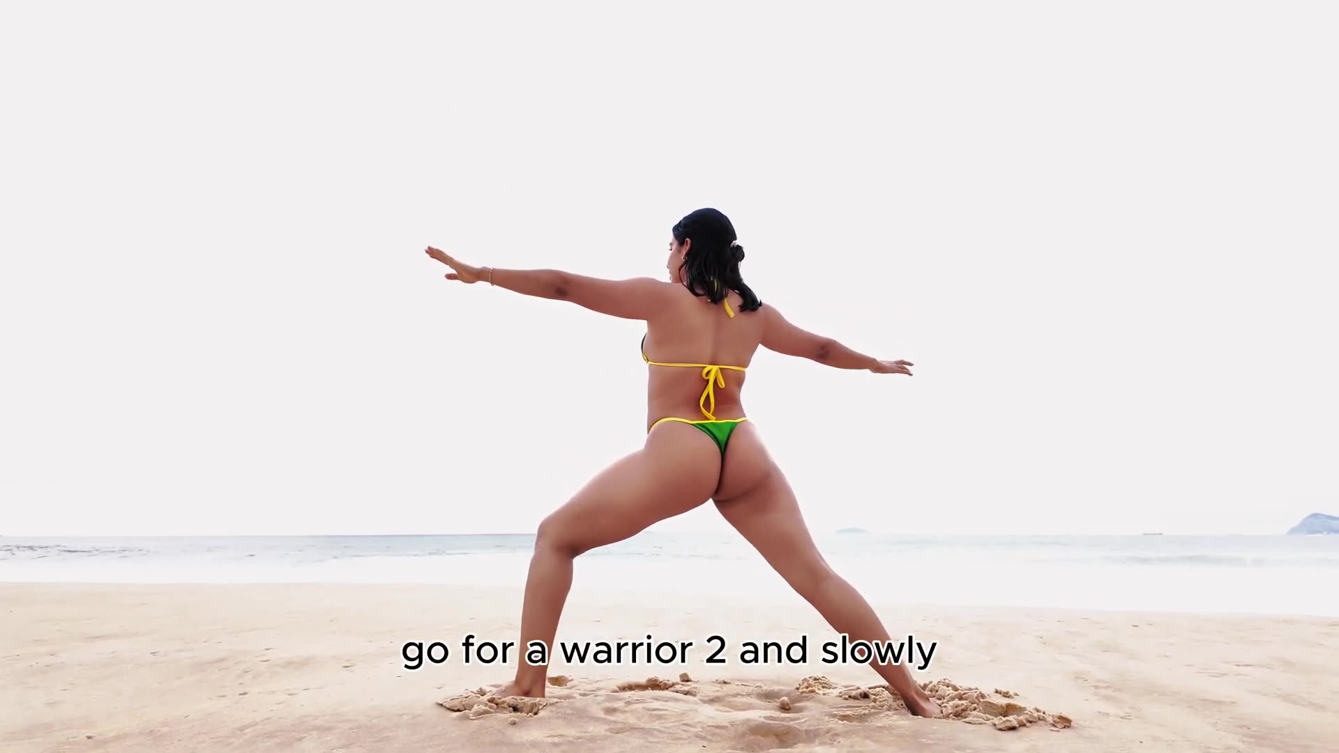 Yoga routine at the beach ｜ Easy stretching with Eva Martínez in Copacabana Rio de Janeiro