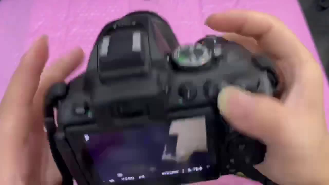 Used Nikon D5300 18-55mm Kit Whole Image video