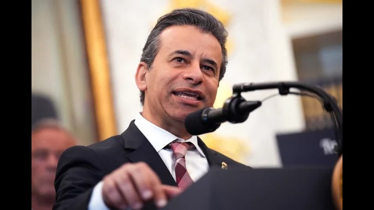 WH Backs FDA Chief Makary After Anti-Abortion Groups Demand His Firing