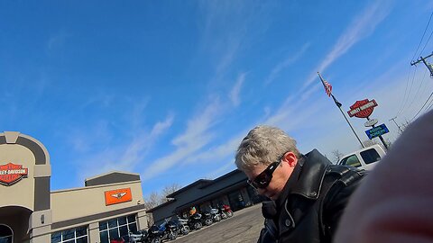 Batter hook up Tri Glide for cold rides.