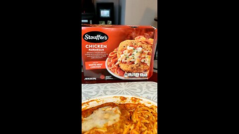 Eating Stouffer's Chicken Parmesan, Dbn, MI, 12/18/25
