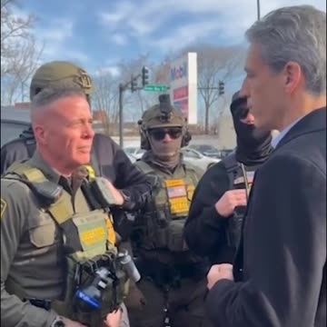 Video Shows Confrontation Between Radical Democrat Mayor and Border Patrol Chief