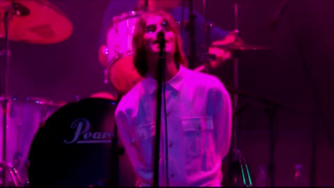 Round Are Way (Ending with Up In The Sky) - Oasis (live)