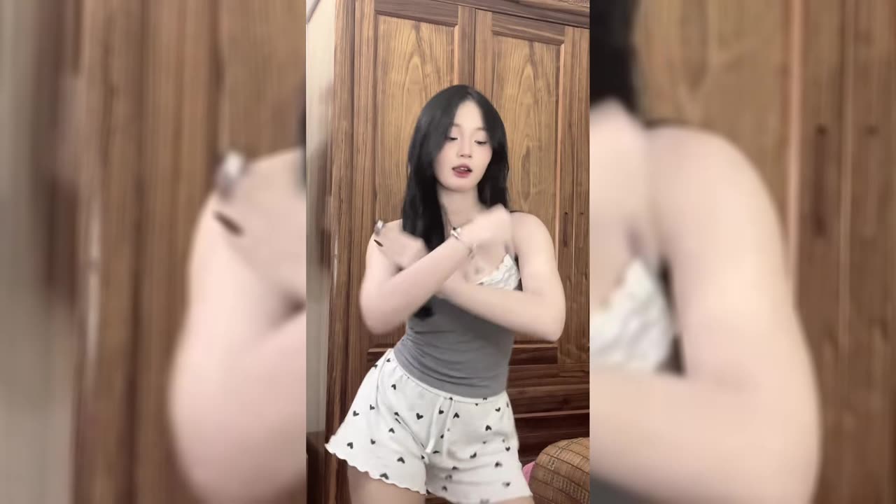 🌙💬 Are you asleep yet? Dad is here