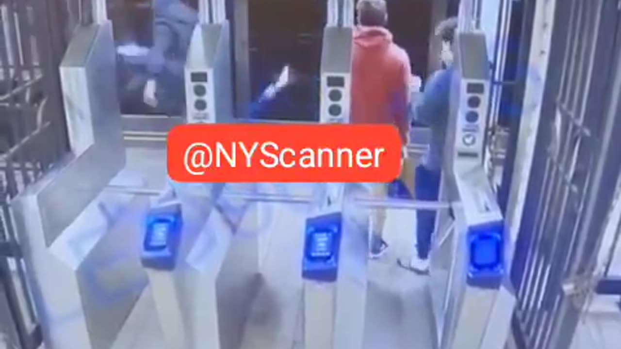 Another Horrific NYC Subway Crime: Maniac Shoves Man Onto Subway Tracks