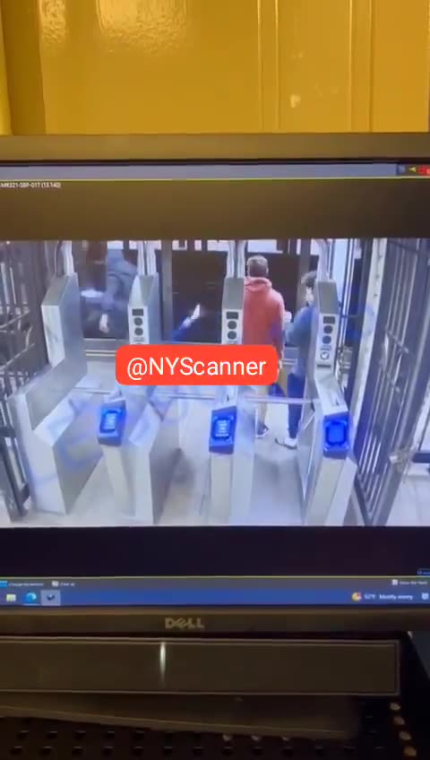 Another Horrific NYC Subway Crime: Maniac Shoves Man Onto Subway Tracks