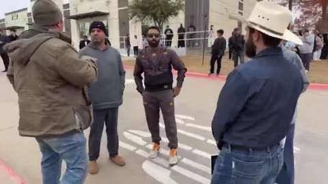 HOLY SH*T 🚨 An American was just KICKED OFF THE PROPERTY For not being Muslim. | Thank the Jews