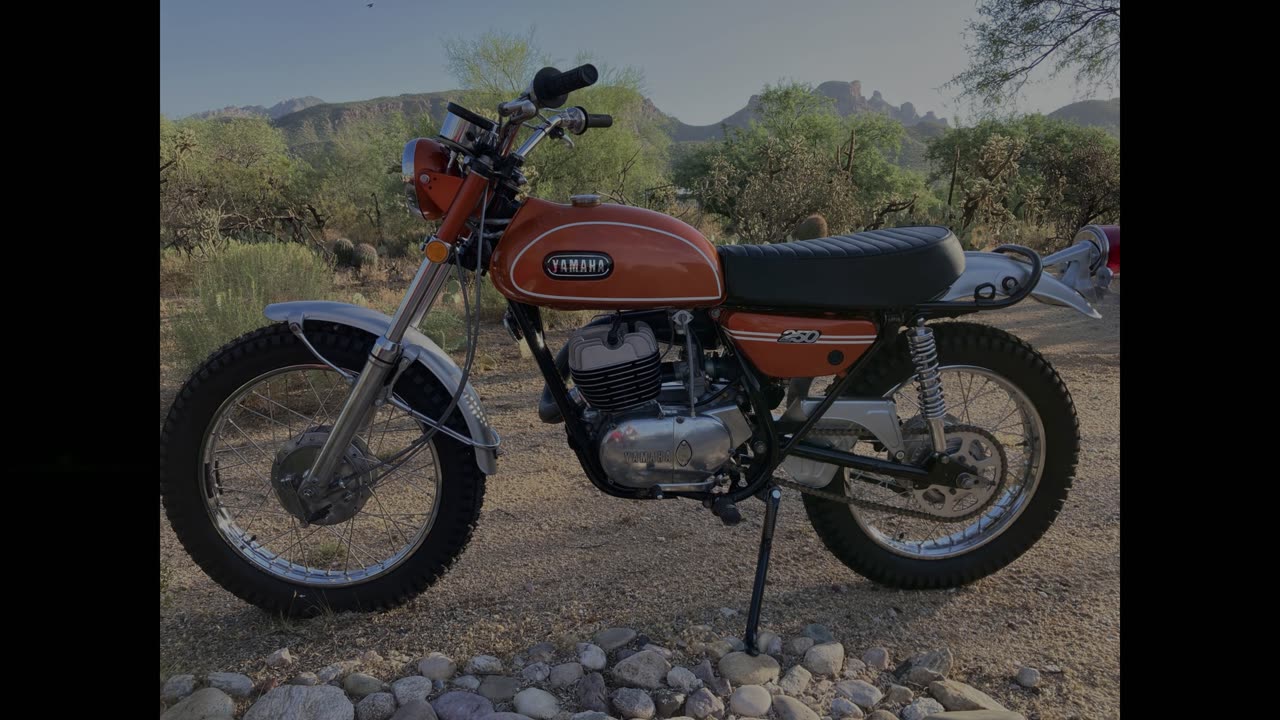 1971 Yamaha DT1E 250cc Enduro Tribute