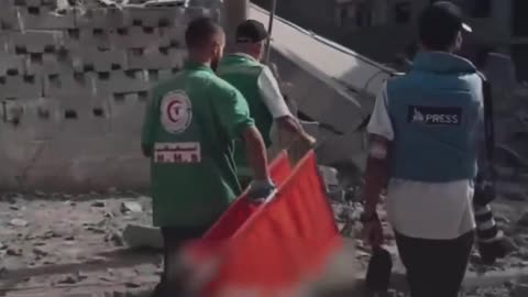 The Israeli army attacked Gaza civilians at Al-Naser Street in Gaza City
