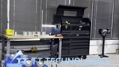 GrundoShop repairs BTS!