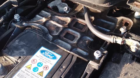 HOW TO INSTALL A CAR BATTERY