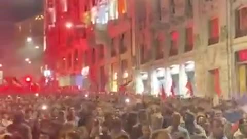 Rome… An absolute tsunami of citizens in support of the freedom flotilla RESIST🔥🔥🔥 