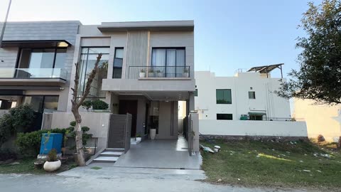 5 Marla Beautiful New Design Fully Furnished House For Sale In DHA9 Town Lahore.