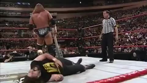 (2000.01.23) Cactus Jack vs Triple H - Street Fight - WWF