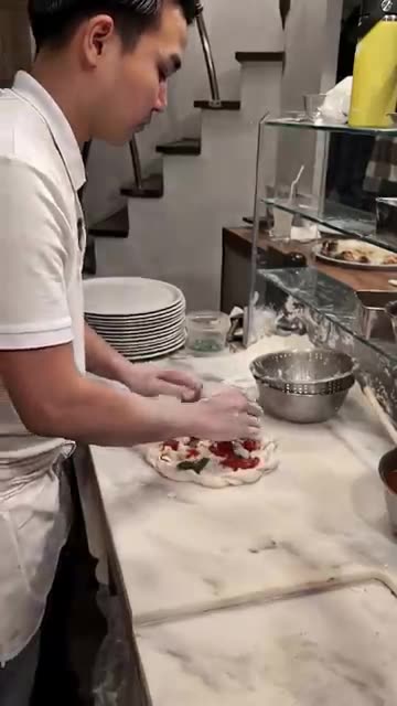 Tokyo Pizza Better Than New York?! 🍕🔥 | Pizza Studio Tamaki Sets a New Standard in Japan 🇯🇵