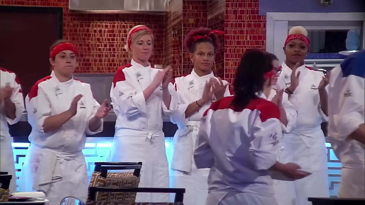 3 Hell's Kitchen Countdown to Christmas Day 14 (1080p)