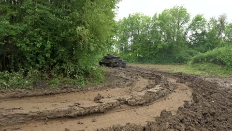 Tanks driving through thick mud - Museumsfest Uffenheim 2024