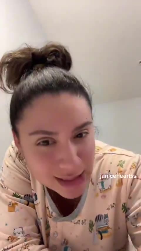 New American mother just got her NICU hospital bill for her daughter