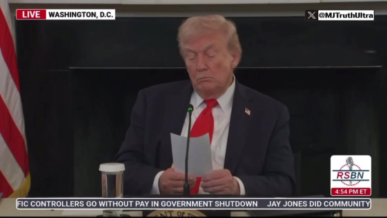 Rubio hands Trump a note