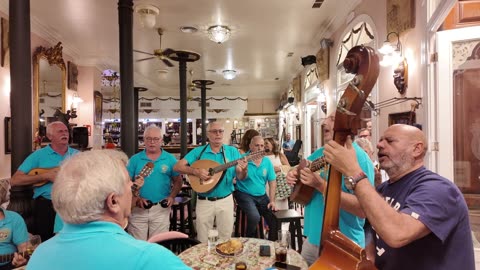 Spanish Music Malagueña Salerosa 🎵 Singers Performing in a Málaga Restaurant