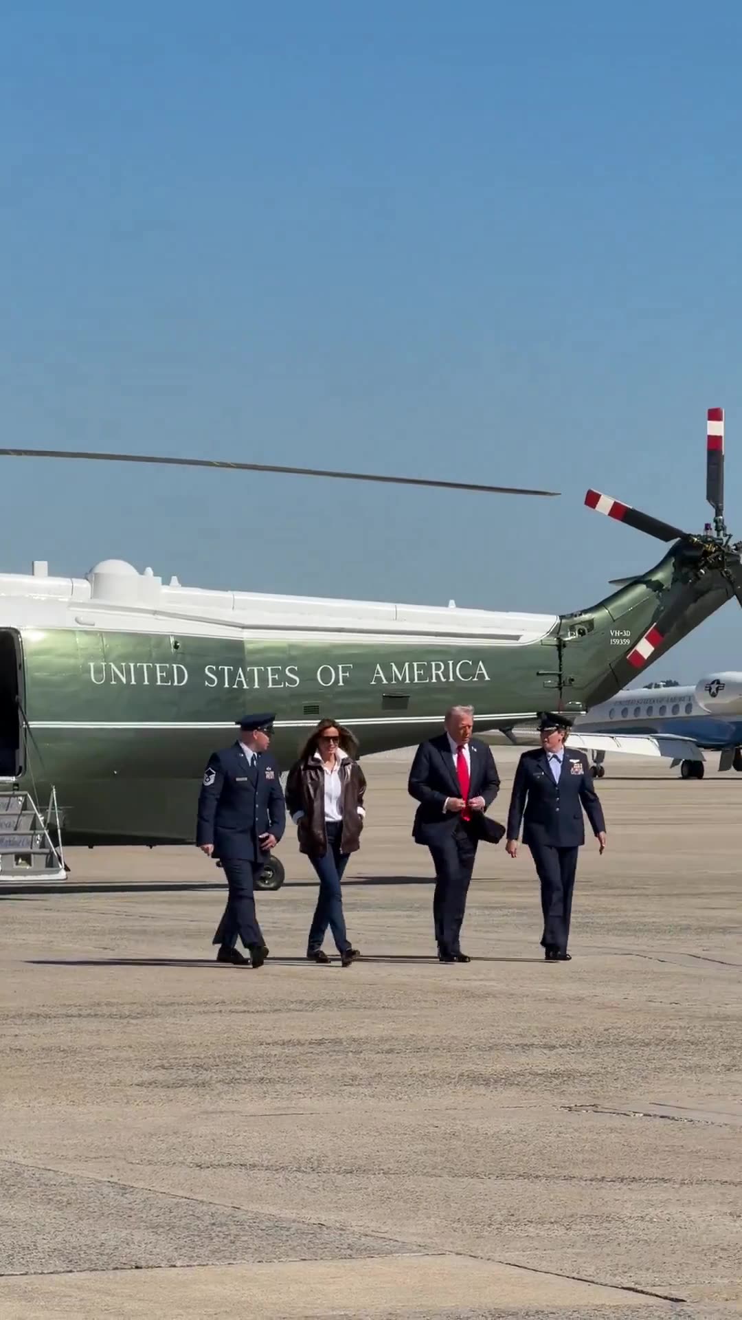 President and First Lady en route to Norfolk, VA to celebrate the Navys 250th birthday