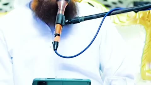 koi aisa hy jo zamen par khare ho kar chand k do tukre kar de #onthisday #hajiabdulhabibattari