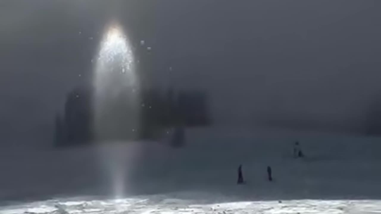 Snow Sky Prism effect while Skiing