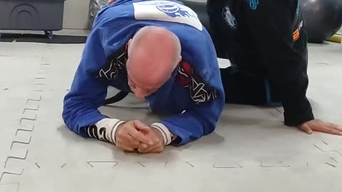O Erro Comum na Montada Que Pode Estar Sabotando Seu Jiu-Jitsu!