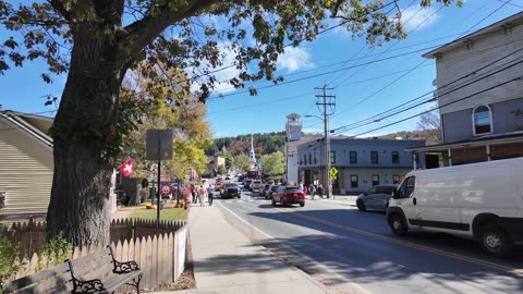 Sunny and Warm Weather in STOWE Vermont - October 2025