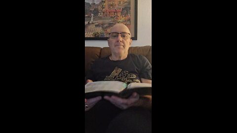 Läser ur Bibeln och talar om lite av varje. Örebro 15 Jan. 2026