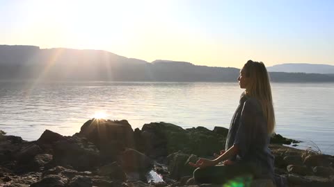 15 Minute Guided Meditation To Find Peace In Uncertain Times