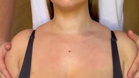 💆‍♂️ "5-Minute Neck Massage – Say Goodbye to Tension!"