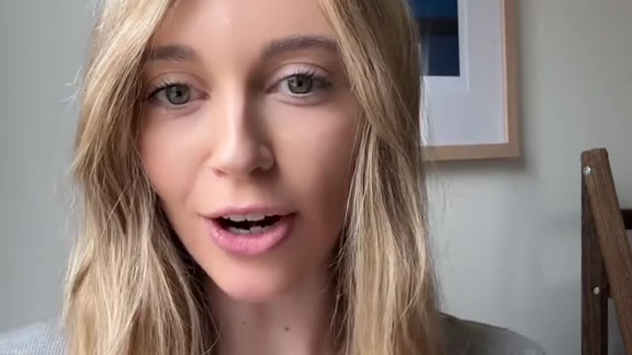How to Start a Conversation with a Guy Without Feeling Awkward!
