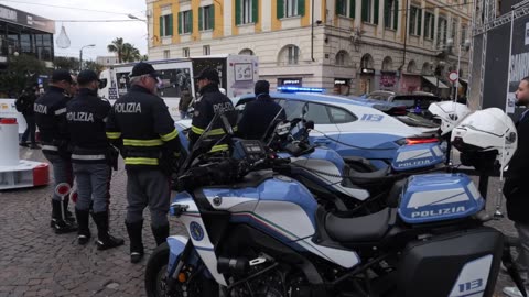 Sicurezza al Festival [Video]: la Polizia di Stato, e i suoi cani, a Sanremo