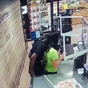 African migrant in Spain - Robbing with KNIFE_720