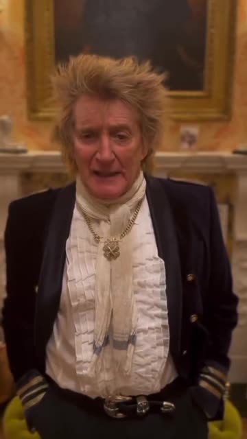 Rod Stewart calls out “draft dodger” Trump for denigrating the service of allied combat vets,