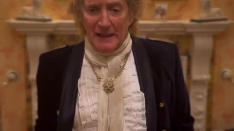 Rod Stewart calls out “draft dodger” Trump for denigrating the service of allied combat vets,