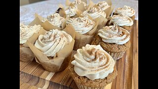 This Makes the Best Pumpkin Maple Muffins - These pumpkin maple muffins are the best for good reason