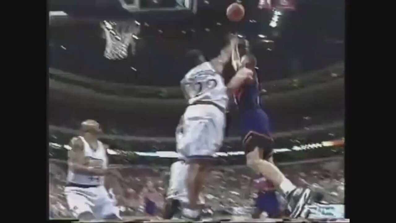 Rex Chapman 29 Points 7 Ast @ 76ers, 1997-98.