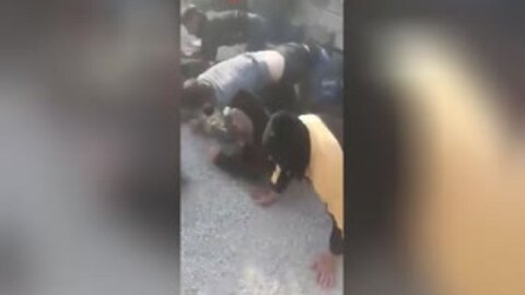 Islamic Extremists Mass Execute Assad Supporters, Make The Rest Crawl Around And Bark Like Dogs