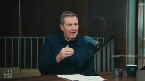 Kinderpsychologe: Was Eltern JETZT tun müssen, um ihre Kinder vor digitalen Gefahren zu schützen! 24.11.2025 Der ERCM Medizin Podcast