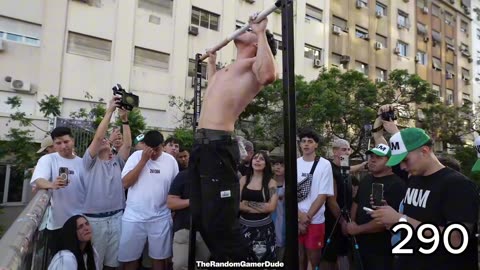 366 pull ups for New Year , Geronimo Arias