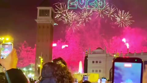Feliz año🎈 🎊 #nuevo2026 #placaespaña #barcelona #catalunya #spain #españa #shorts #viral #trending