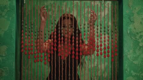 Viral: Rema, Selena Gomez - Calm Down (Official Music Video)